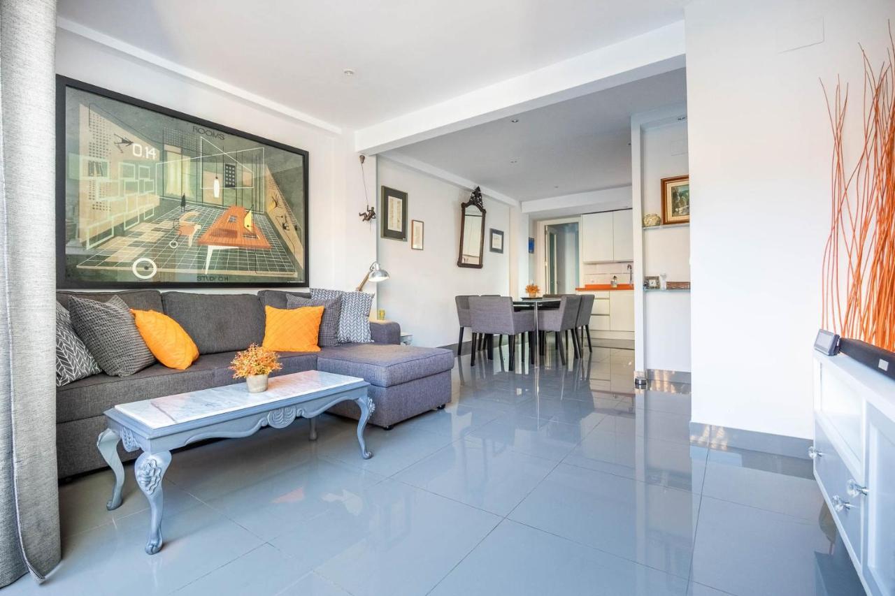 Atico Fortaleza Ii En El Casco Antiguo De Triana Appartement